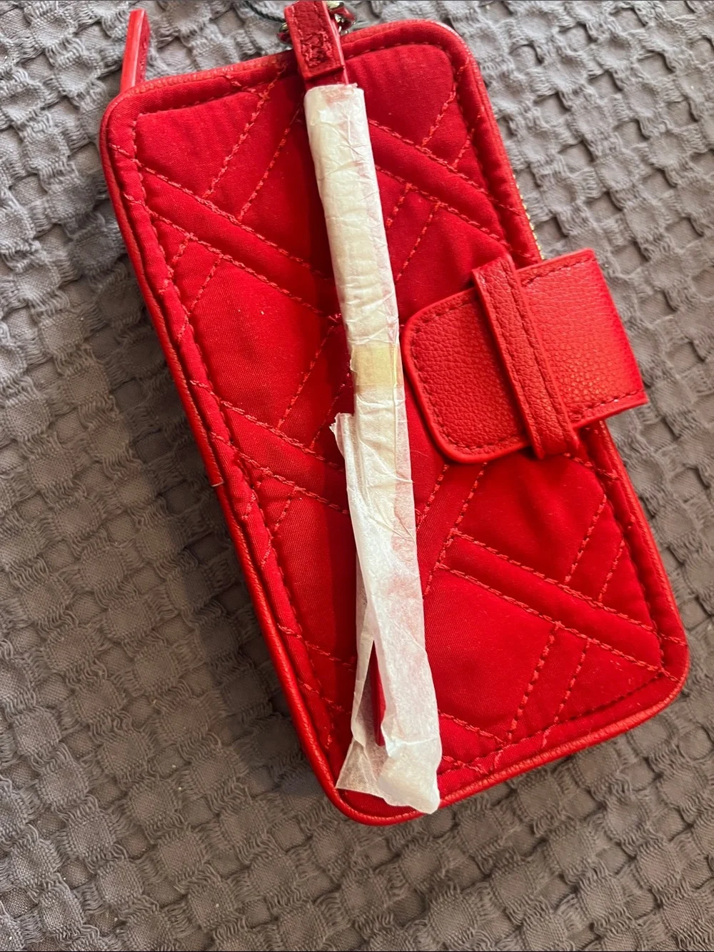 Vera Bradley Cardinal Red Quilted RFID Smartphone Wristlet Wallet NWT.
